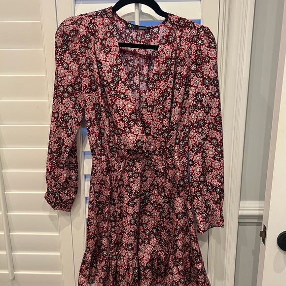 zara red and pink dress ZW COLLECTION FLORAL PRINT DRESS - Red / White